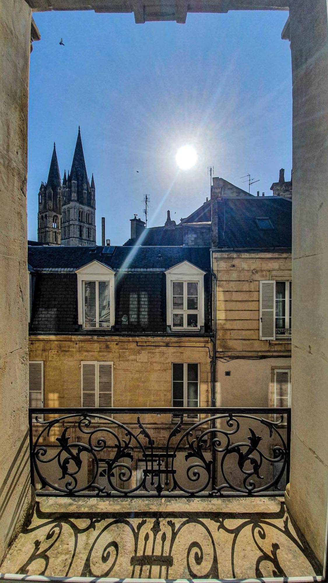 Charming Studio With View Of The Abbaye-Aux-Hommes カーン 部屋 写真